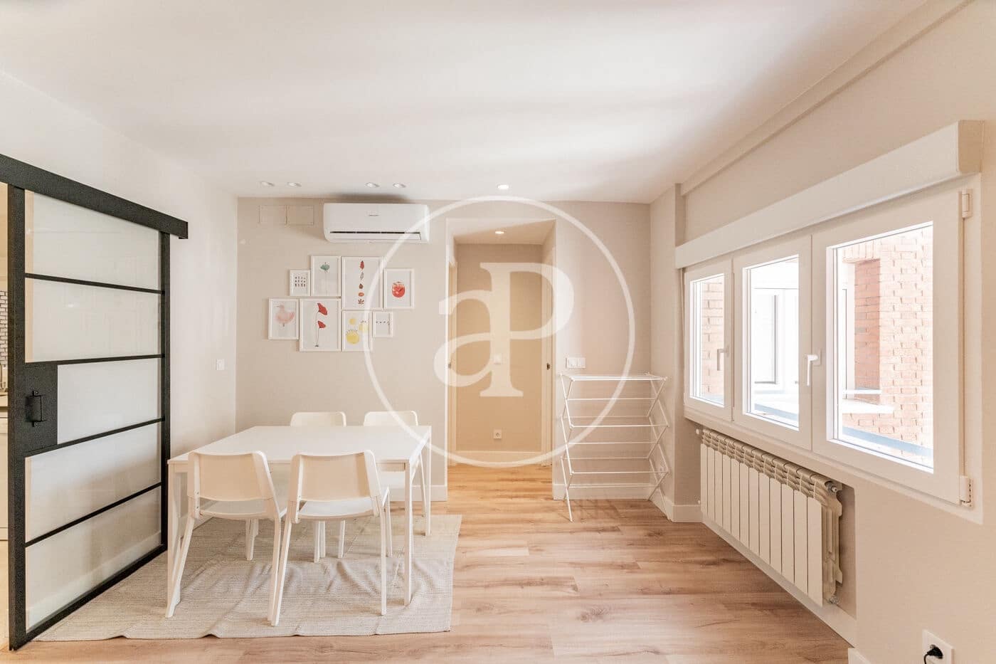 3 bedroom Apartment for rent in Madrid city - € 2,400 (Ref: 9018254)