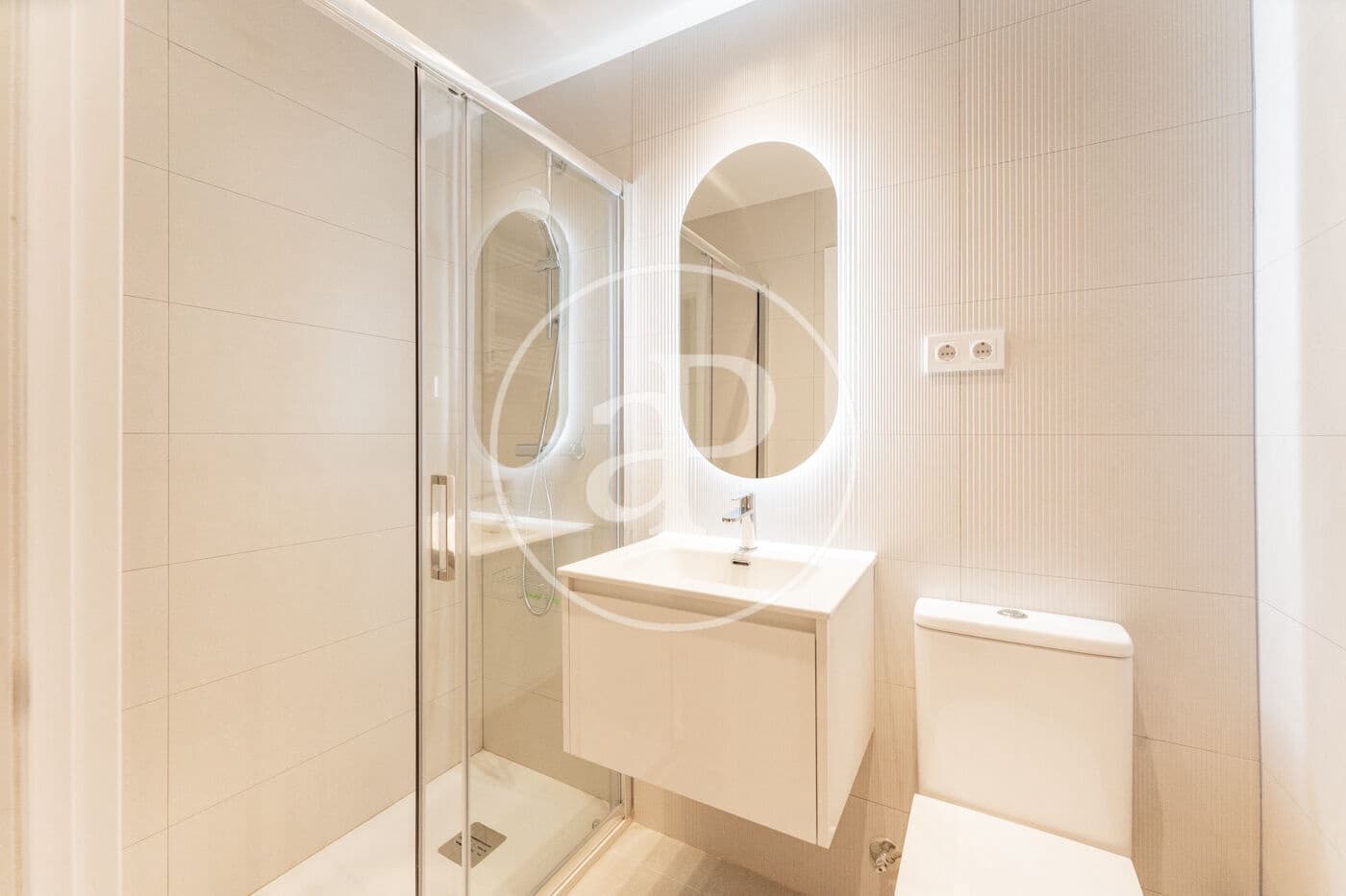 3 bedroom Apartment for rent in Madrid city - € 2,400 (Ref: 9018254)