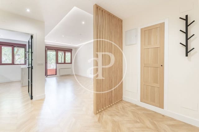 Apartamento de 3 habitaciones en Niño Jesús, Madrid ciudad en alquiler con piscina - 2.450 € (Ref: 9020917)