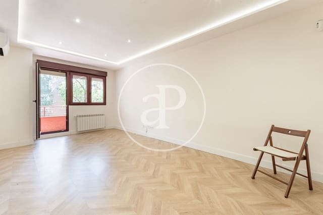 Apartamento de 3 habitaciones en Niño Jesús, Madrid ciudad en alquiler con piscina - 2.450 € (Ref: 9020917)