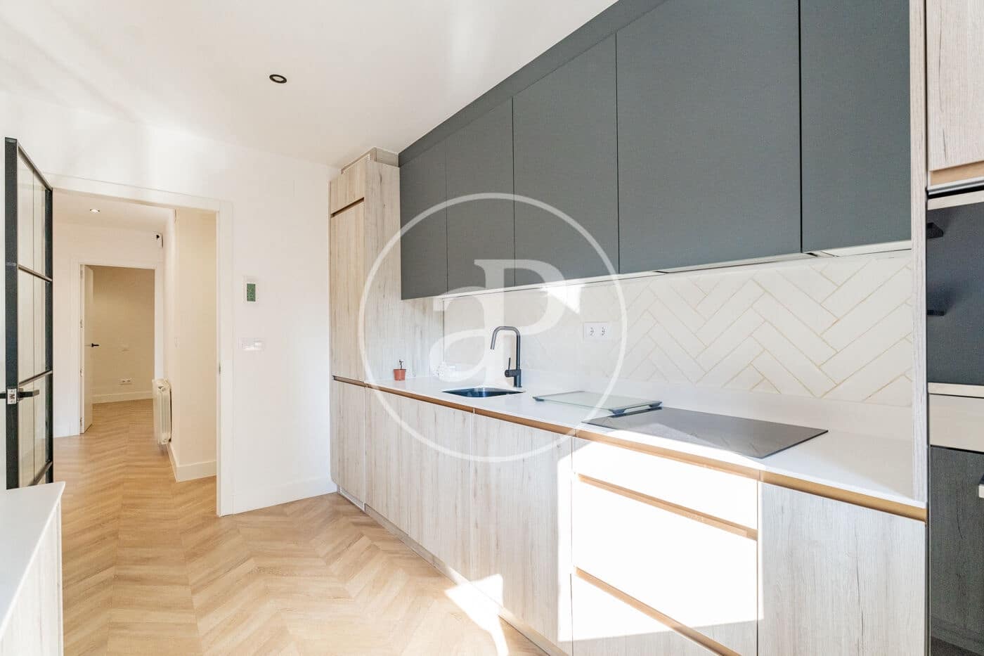 3 Zimmer Apartment zu vermieten in Madrid Stadt mit Pool - 2.350 € (Ref: 9020917)