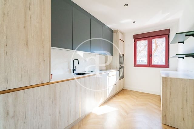 Apartamento de 3 habitaciones en Niño Jesús, Madrid ciudad en alquiler con piscina - 2.350 € (Ref: 9020917)