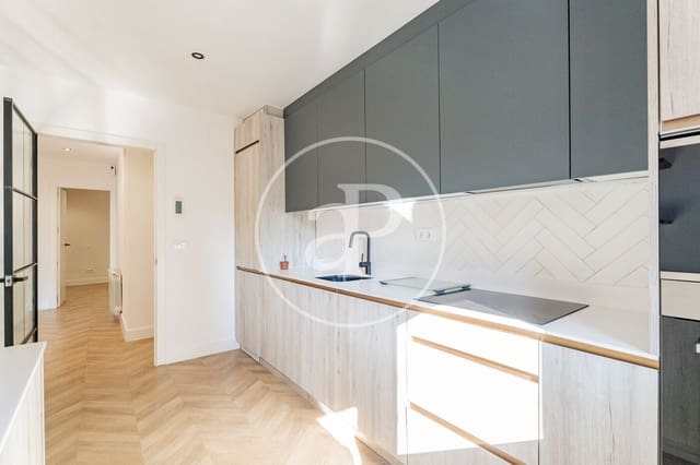 Apartamento de 3 habitaciones en Niño Jesús, Madrid ciudad en alquiler con piscina - 2.350 € (Ref: 9020917)
