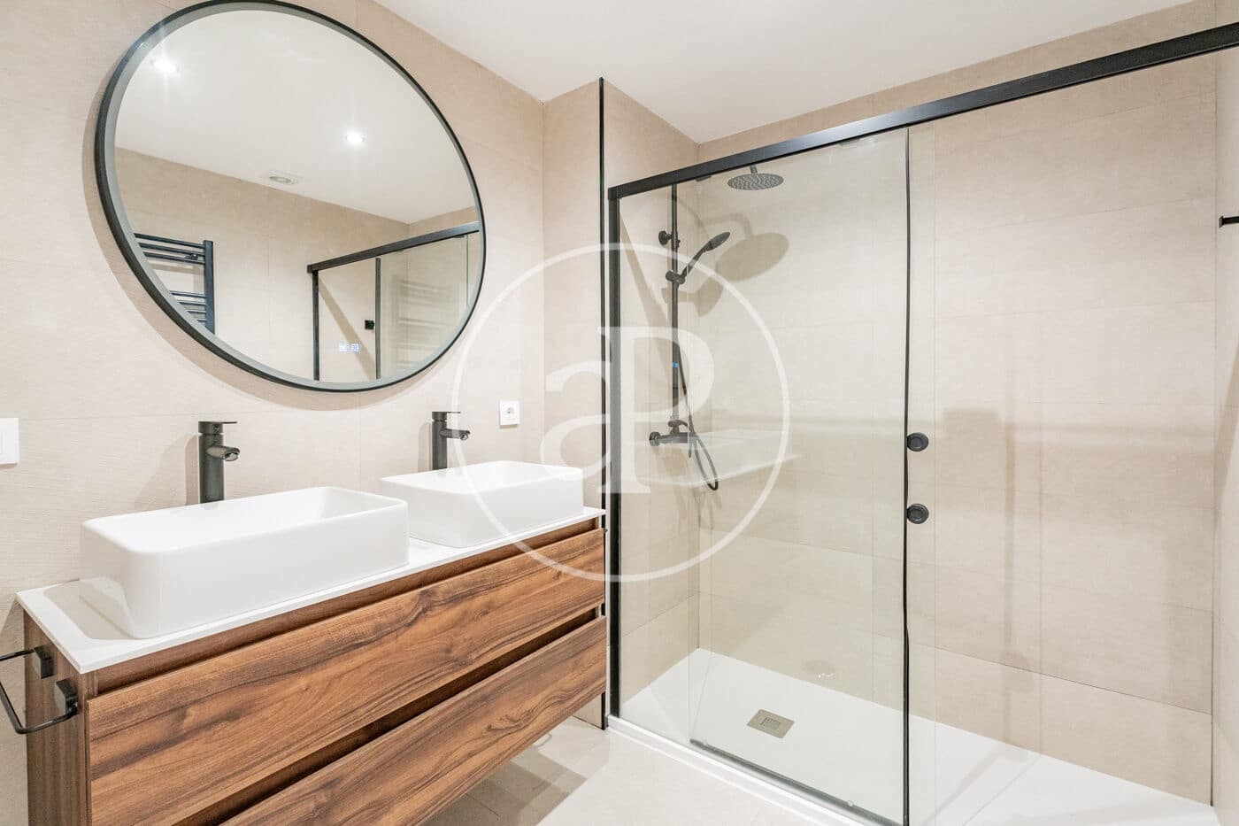 3 Zimmer Apartment zu vermieten in Madrid Stadt mit Pool - 2.350 € (Ref: 9020917)