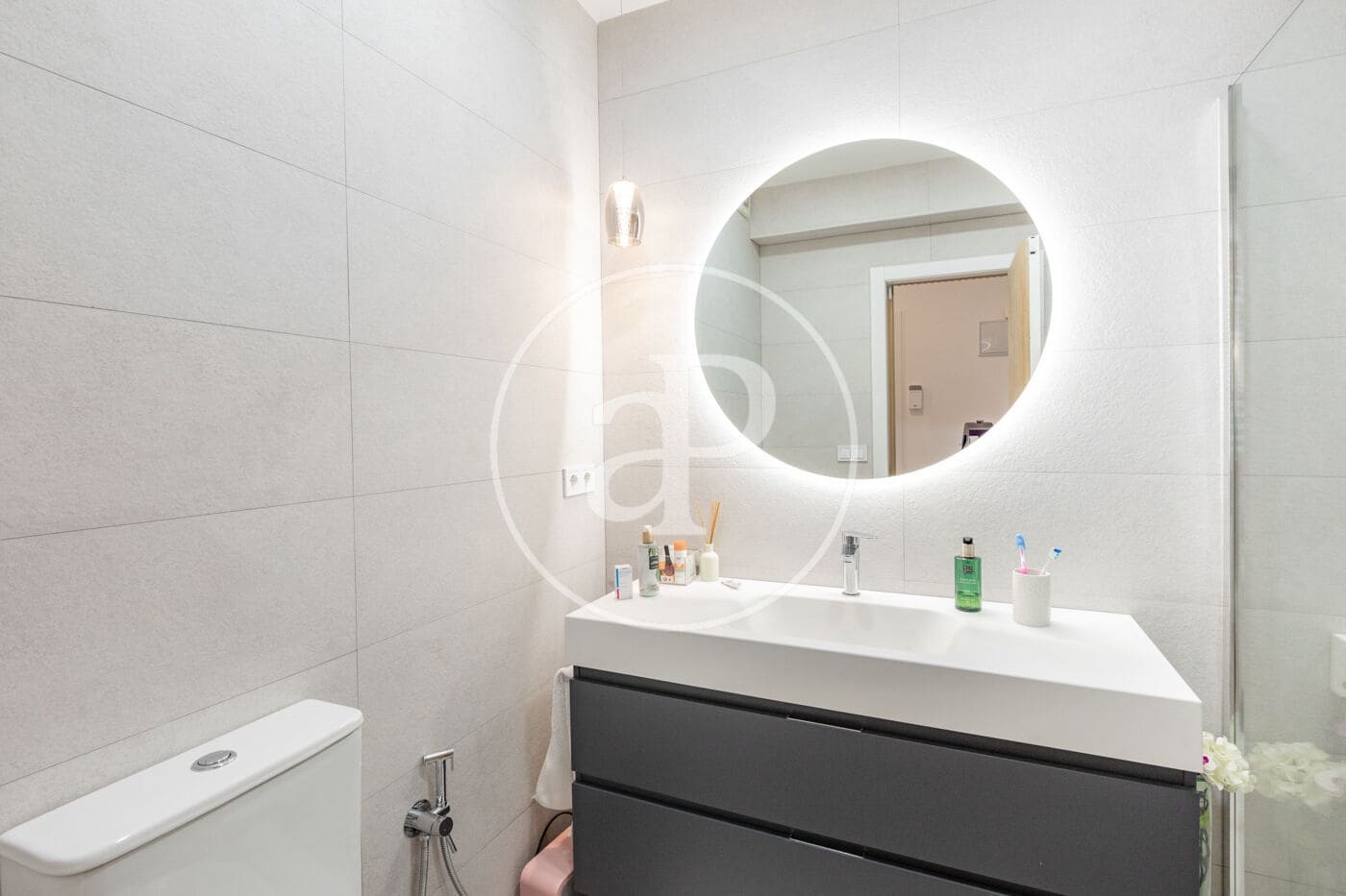 2 bedroom Apartment for rent in Madrid city - € 1,950 (Ref: 9020919)