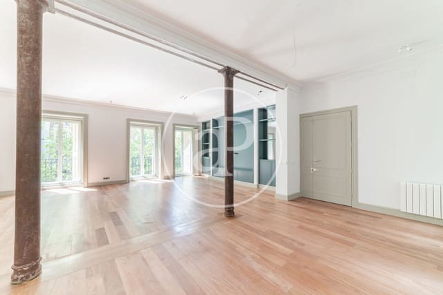 4 quarto Apartamento para arrendar em Castellana, Madrid cidade - 7 300 € (Ref: 9023203)