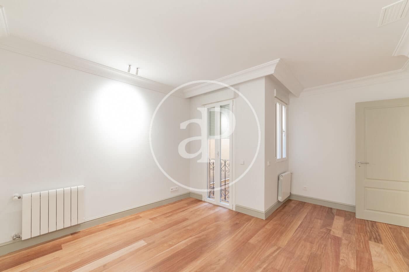 4 sovrum Lägenhet att hyra i Madrid stad - 7 300 € (Ref: 9023203)
