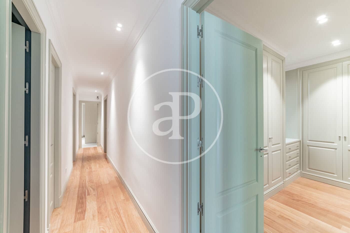4 sovrum Lägenhet att hyra i Madrid stad - 7 300 € (Ref: 9023203)