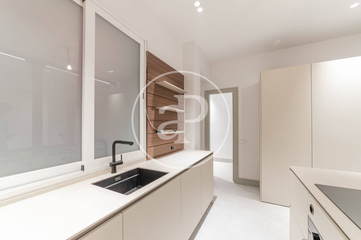 4 sovrum Lägenhet att hyra i Madrid stad - 7 300 € (Ref: 9023203)