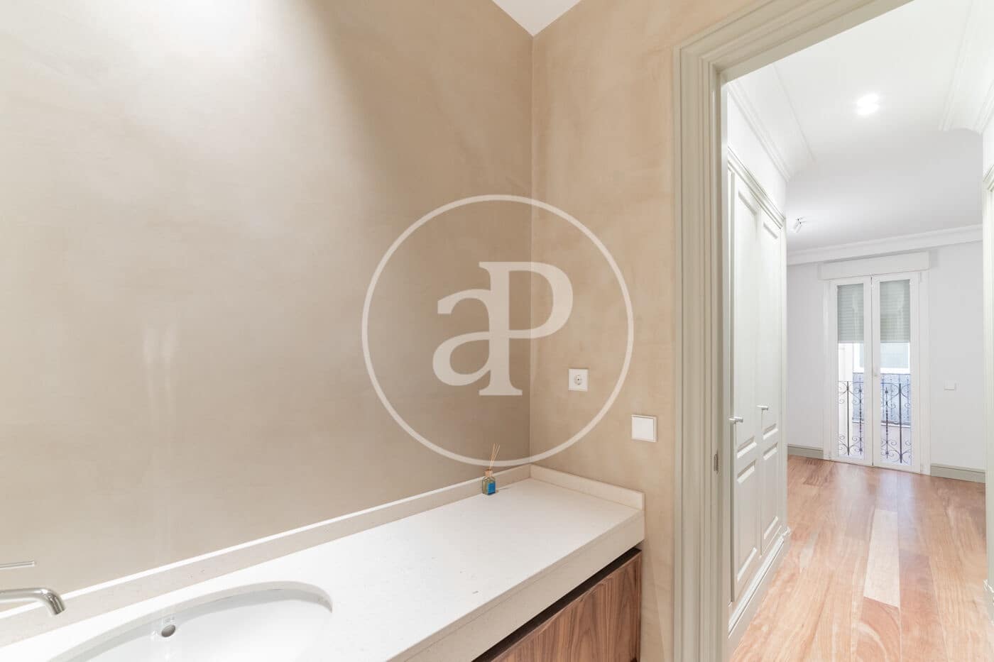 4 sovrum Lägenhet att hyra i Madrid stad - 7 300 € (Ref: 9023203)