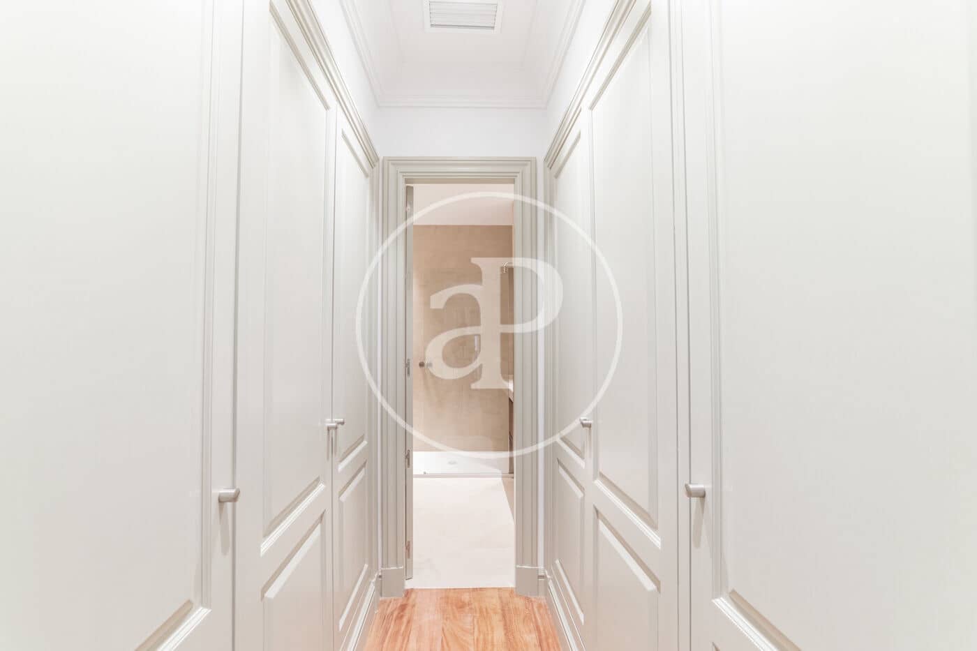 4 sovrum Lägenhet att hyra i Madrid stad - 7 300 € (Ref: 9023203)