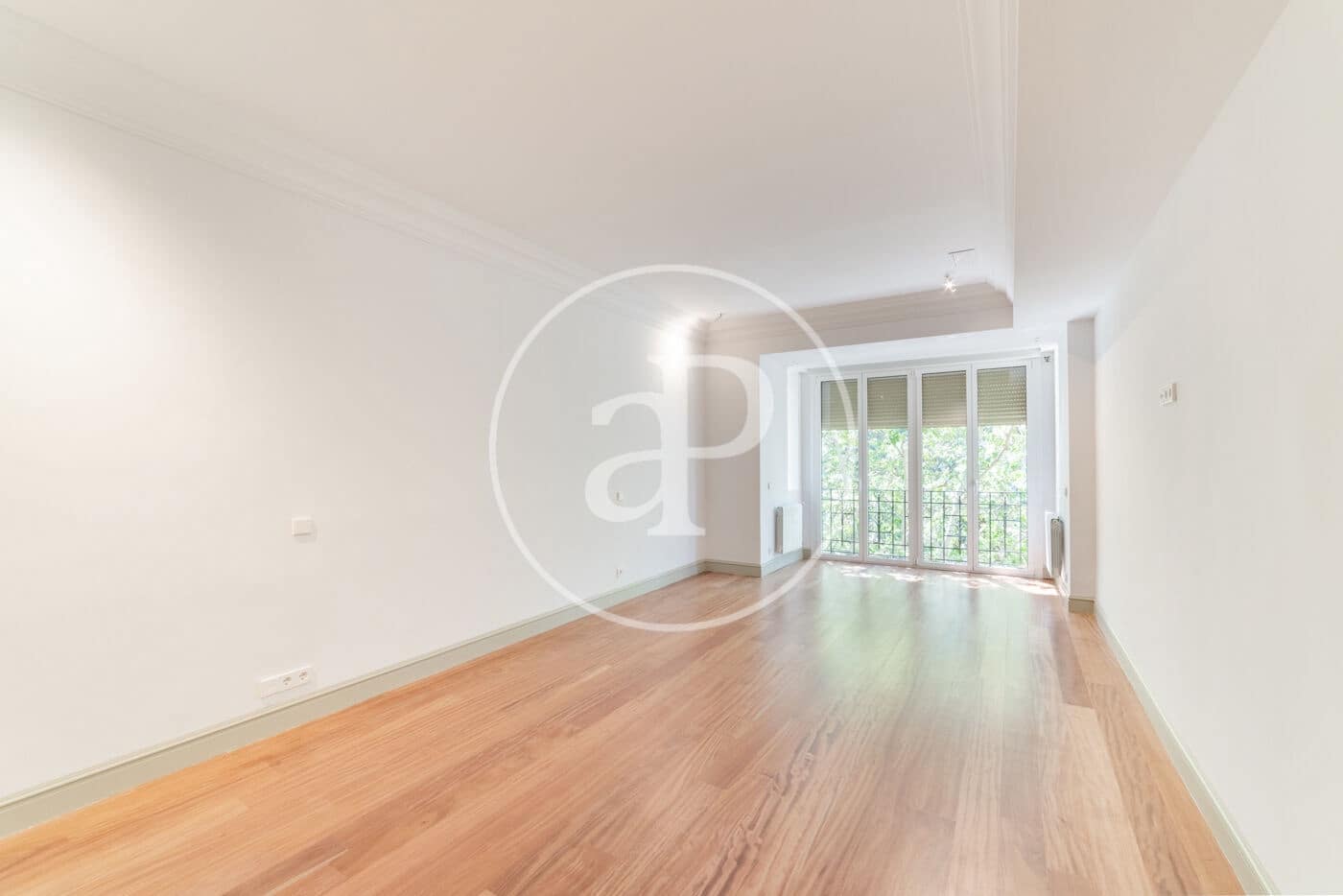 4 sovrum Lägenhet att hyra i Madrid stad - 7 300 € (Ref: 9023203)