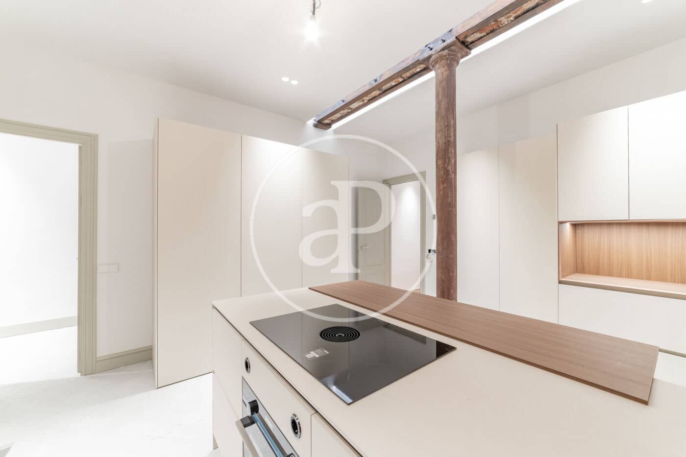 4 sovrum Lägenhet att hyra i Madrid stad - 7 300 € (Ref: 9023203)