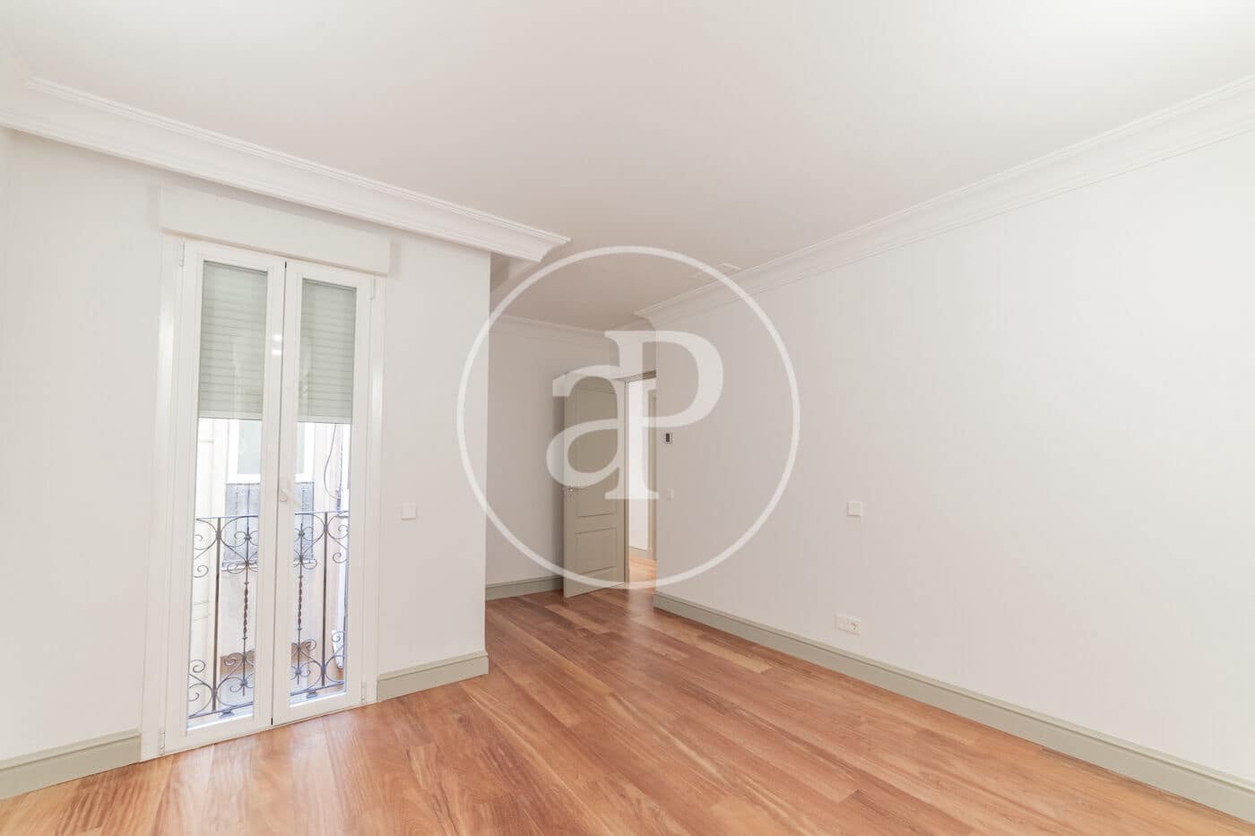 4 sovrum Lägenhet att hyra i Madrid stad - 7 300 € (Ref: 9023203)