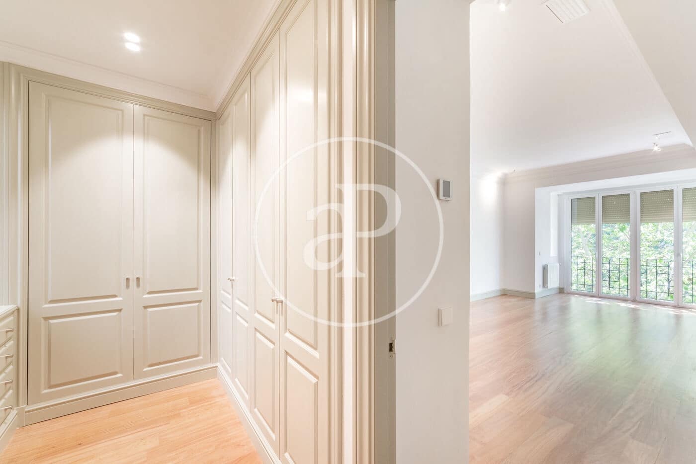 4 sovrum Lägenhet att hyra i Madrid stad - 7 300 € (Ref: 9023203)