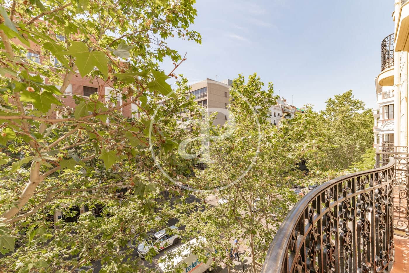4 sovrum Lägenhet att hyra i Madrid stad - 7 300 € (Ref: 9023203)