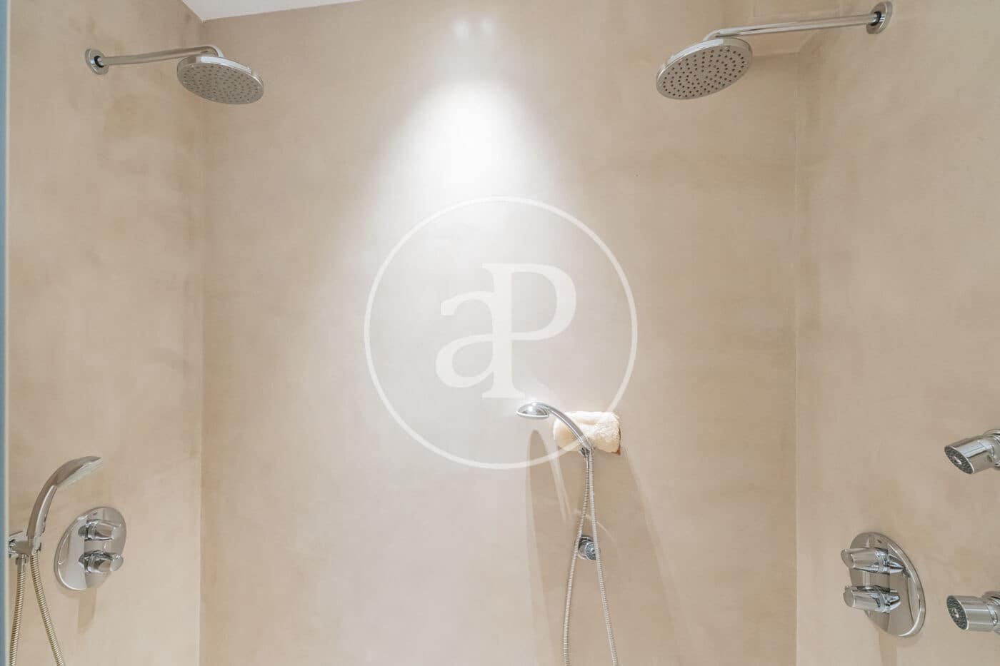 4 bedroom Apartment for rent in Madrid city - € 7,300 (Ref: 9023203)