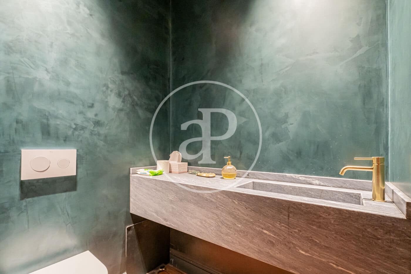 4 bedroom Apartment for rent in Madrid city - € 7,300 (Ref: 9023203)