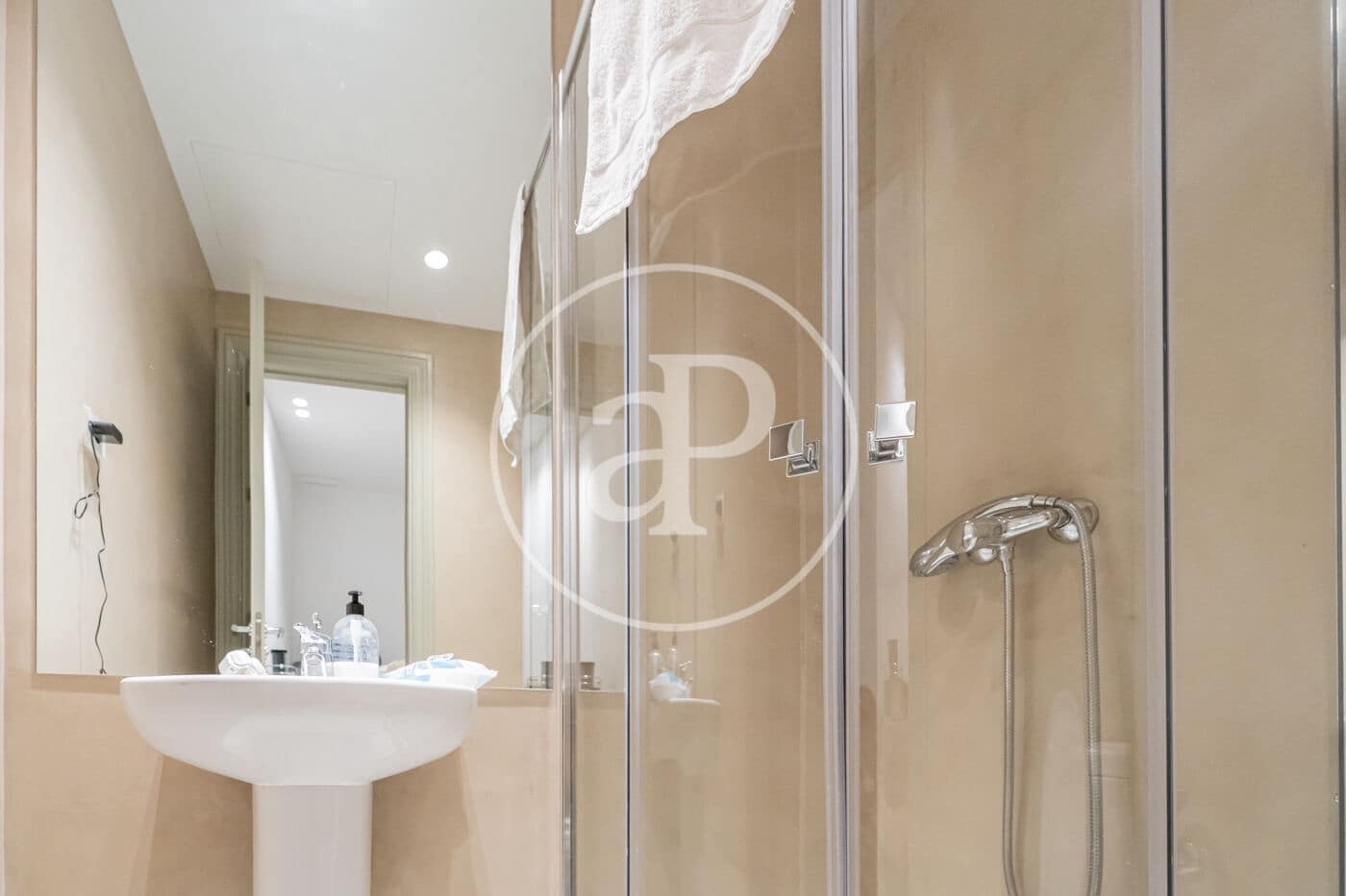 4 bedroom Apartment for rent in Madrid city - € 7,300 (Ref: 9023203)