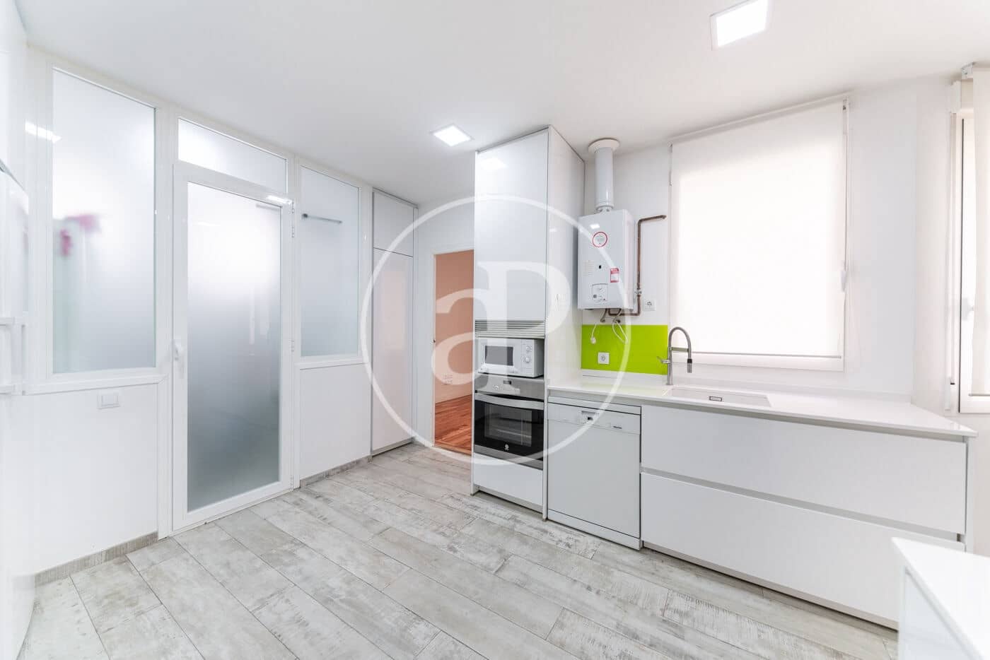 Appartement de 3 chambres à louer à Madrid ville - 4 500 € (Ref: 9023208)
