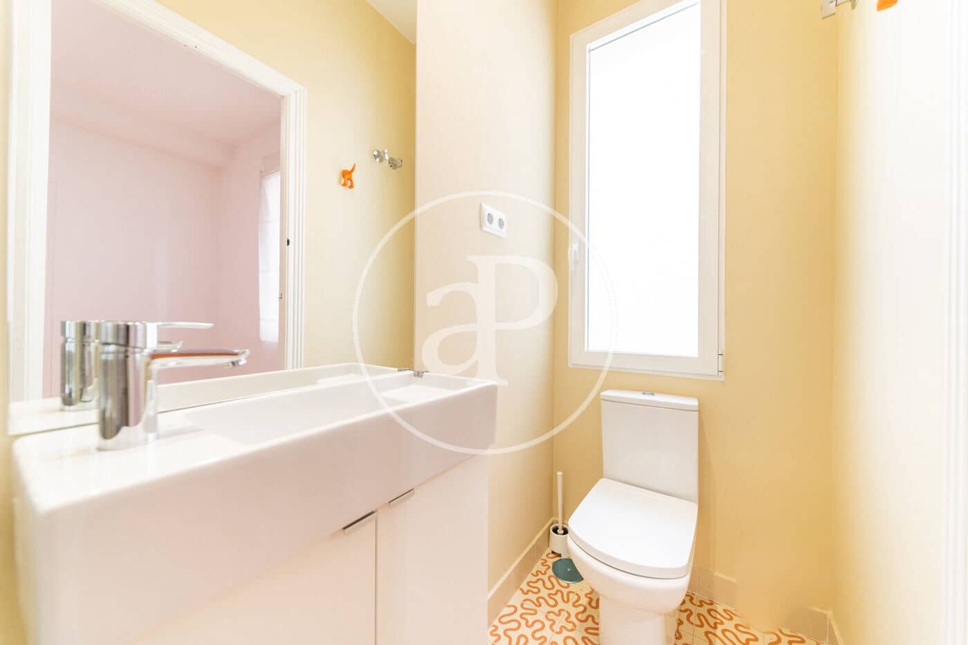 Appartement de 3 chambres à louer à Madrid ville - 4 500 € (Ref: 9023208)