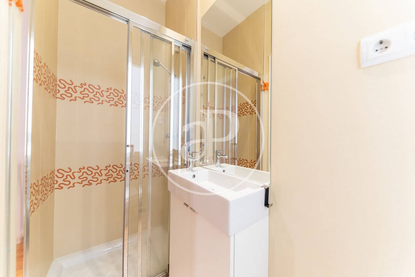 Appartement de 3 chambres à louer à Madrid ville - 4 500 € (Ref: 9023208)