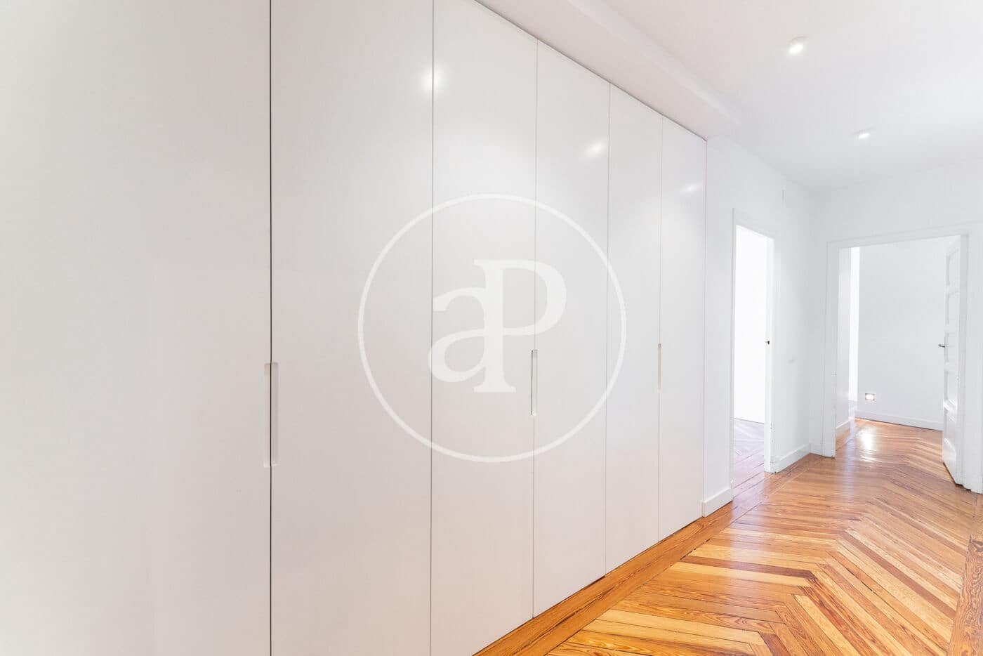 Appartement de 3 chambres à louer à Madrid ville - 4 500 € (Ref: 9023208)