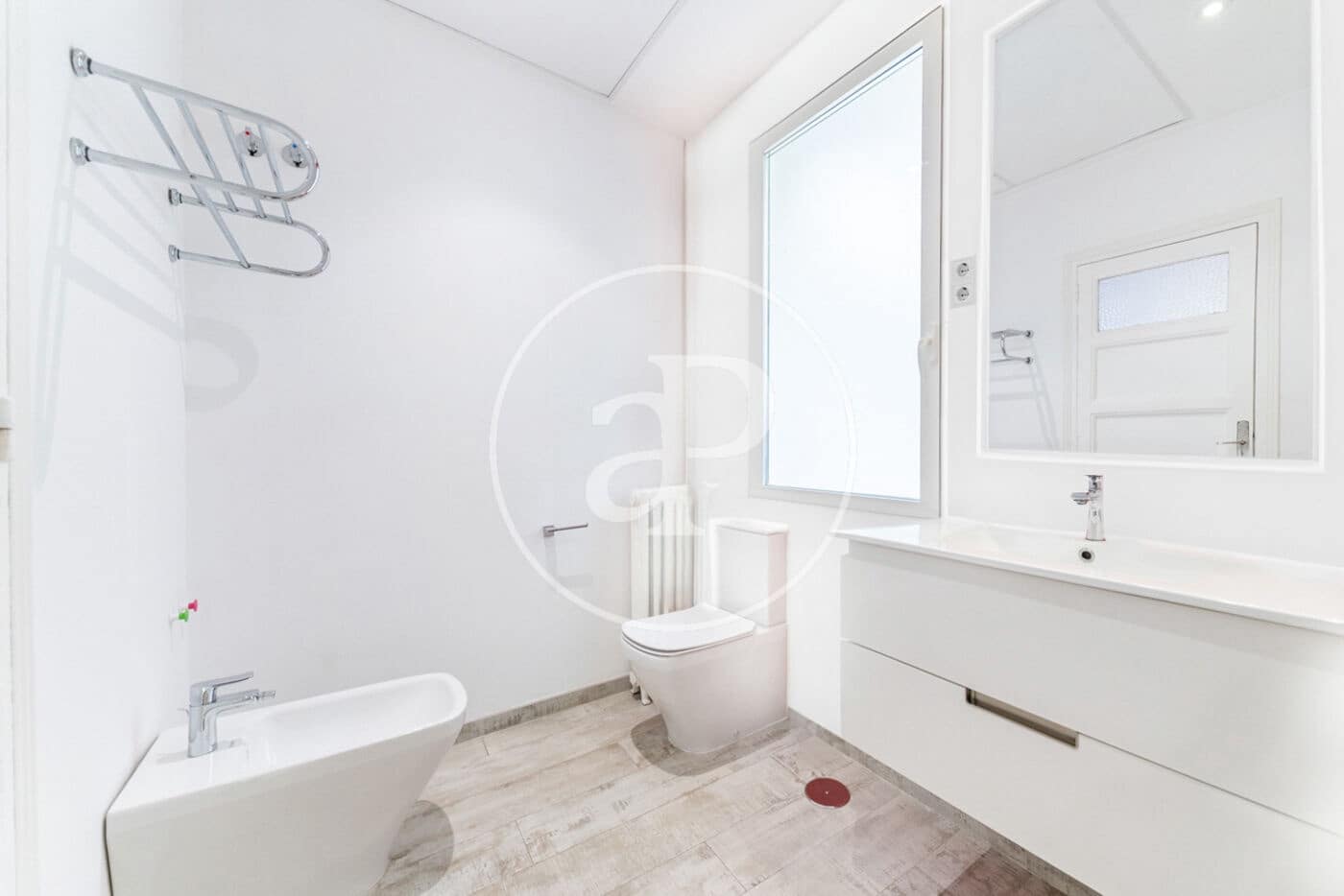 Appartement de 3 chambres à louer à Madrid ville - 4 500 € (Ref: 9023208)