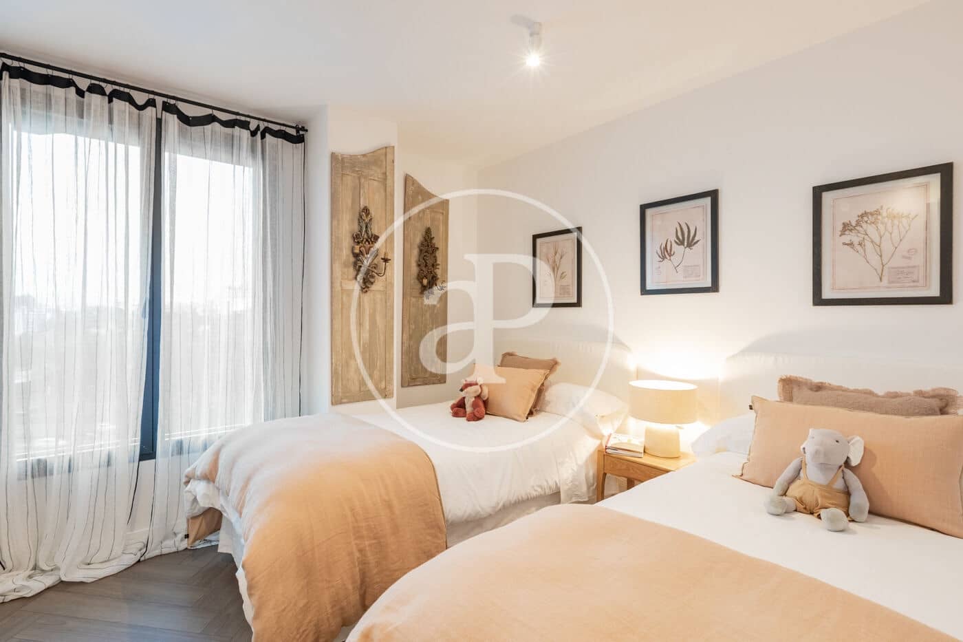 3 soveværelse Lejlighed til salg i Madrid by med swimmingpool garage - € 1.408.000 (Ref: 9026800)