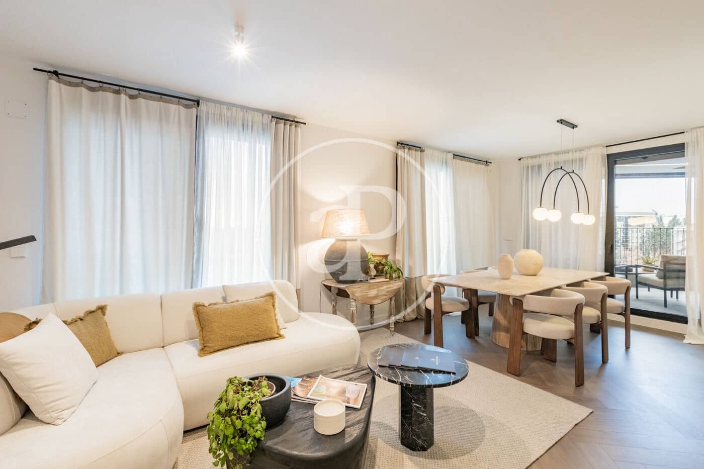 3 soveværelse Lejlighed til salg i Madrid by med swimmingpool garage - € 1.408.000 (Ref: 9026800)