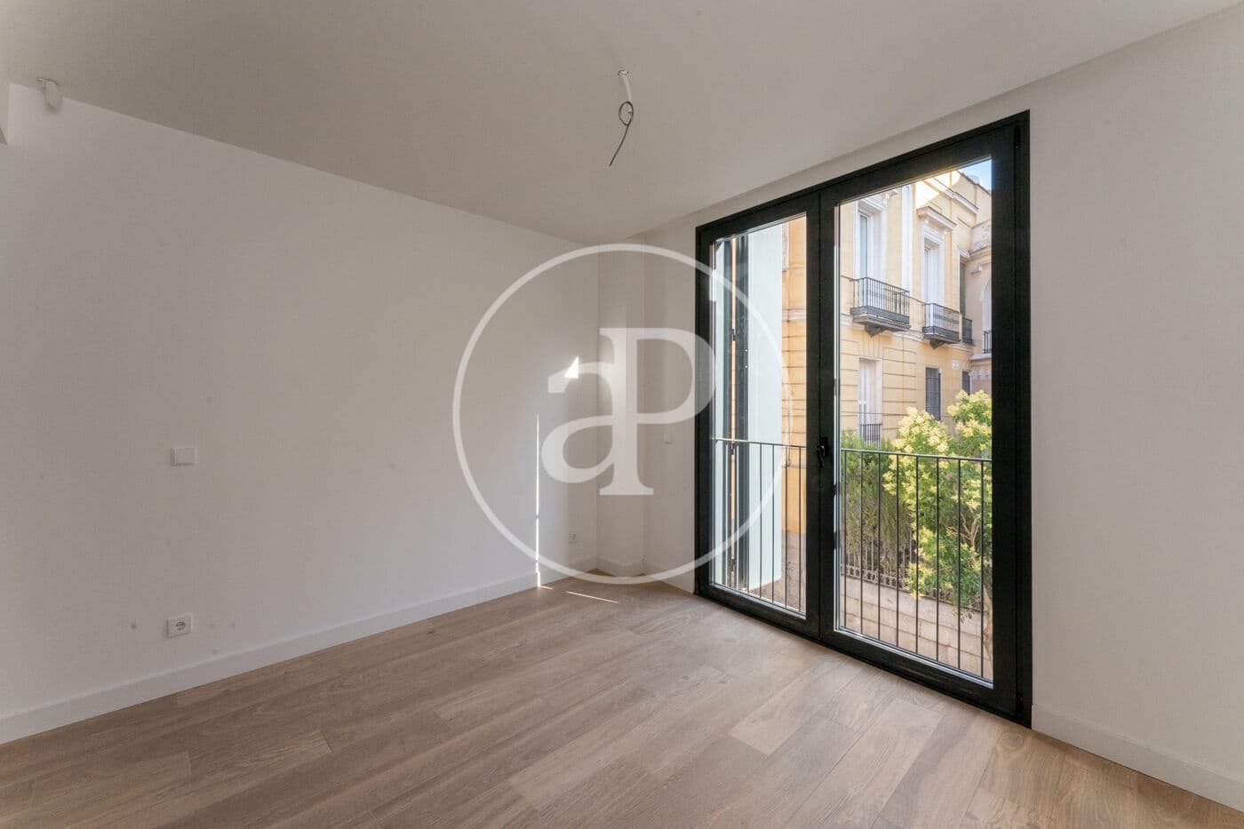 1 slaapkamer Appartement te huur in Madrid stad - € 1.800 (Ref: 9029923)