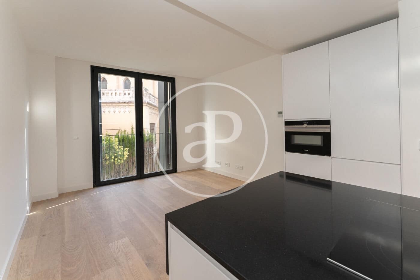 1 slaapkamer Appartement te huur in Madrid stad - € 1.800 (Ref: 9029923)