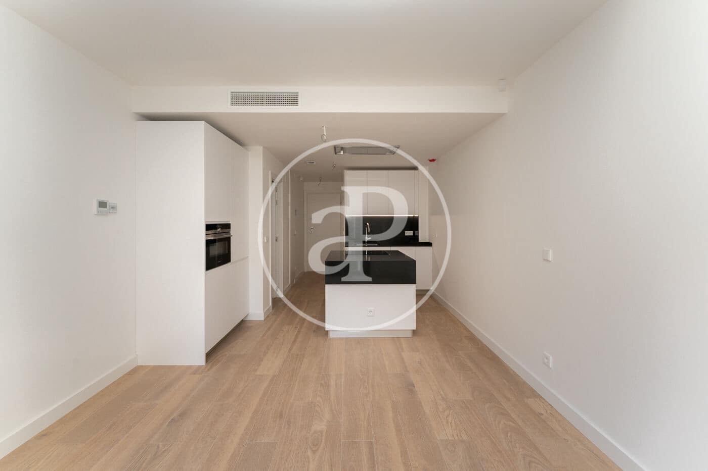 1 slaapkamer Appartement te huur in Madrid stad - € 1.800 (Ref: 9029923)