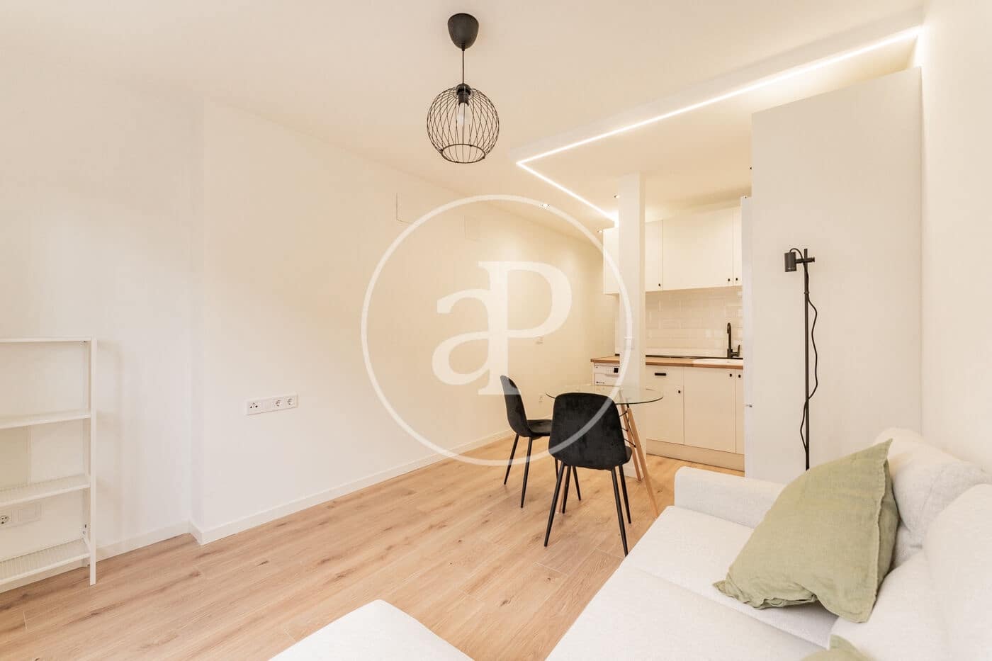 1 soveværelse Lejlighed til leje i Madrid by - € 1.500 (Ref: 9029926)