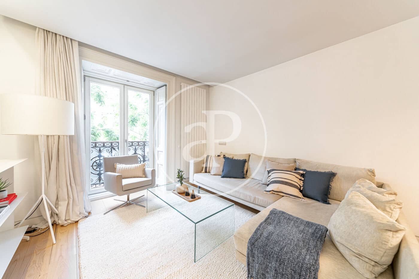 1 soverom Leilighet til leie i Madrid by - € 2 900 (Ref: 9031472)