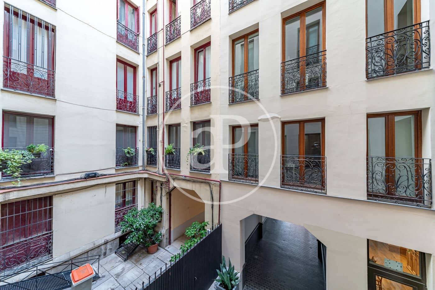 1 soverom Leilighet til leie i Madrid by - € 2 900 (Ref: 9031472)