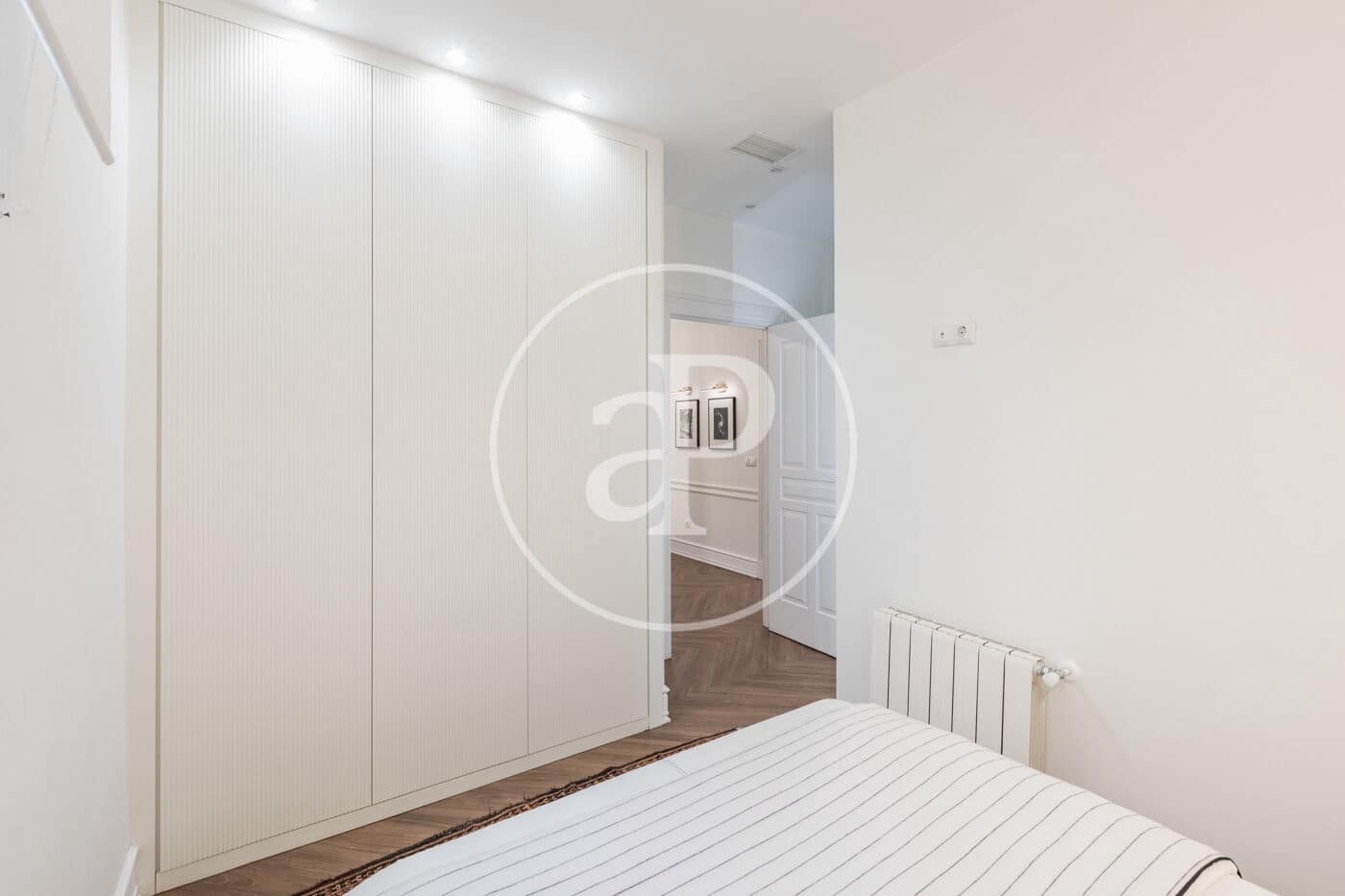 3 soveværelse Lejlighed til salg i Madrid by - € 1.299.900 (Ref: 9031481)
