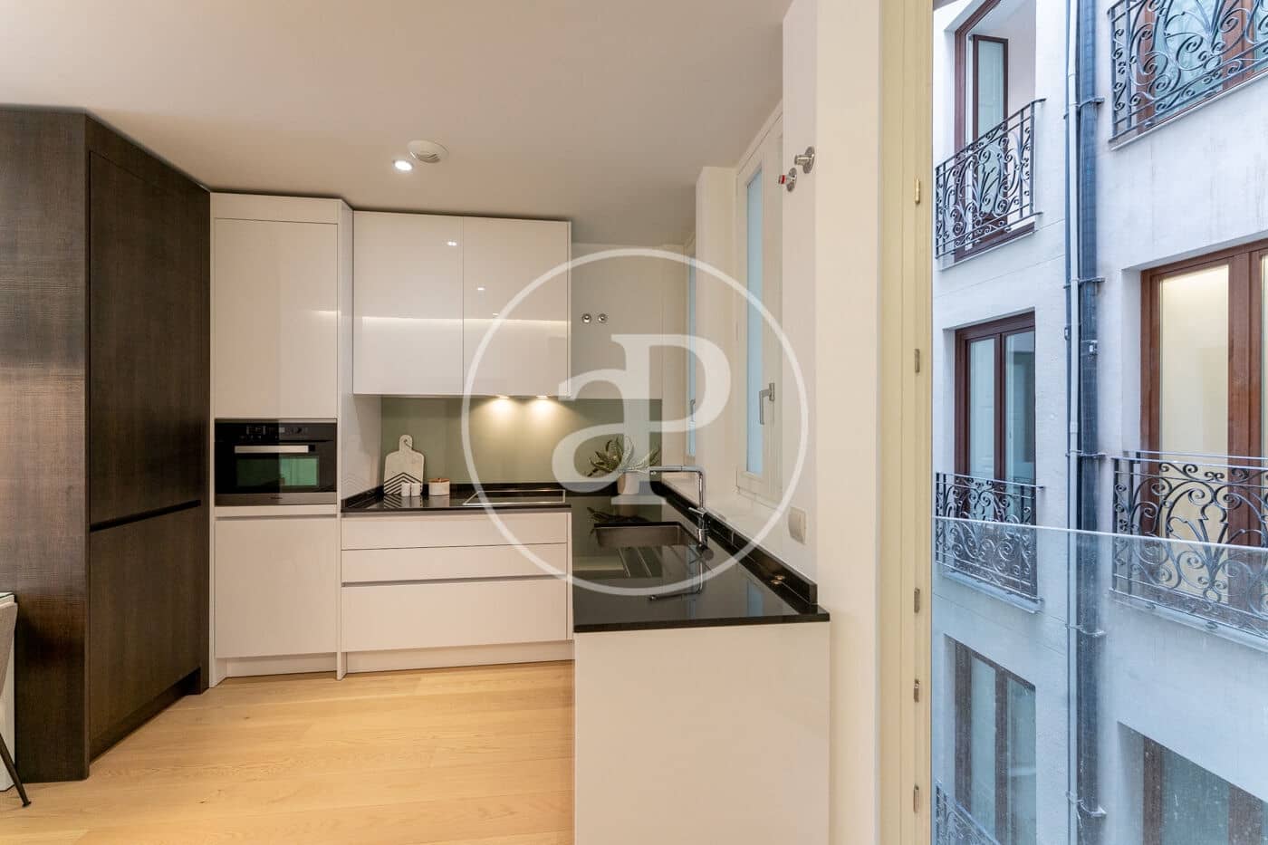 1 quarto Apartamento para arrendar em Madrid cidade com garagem - 3 200 € (Ref: 9031482)