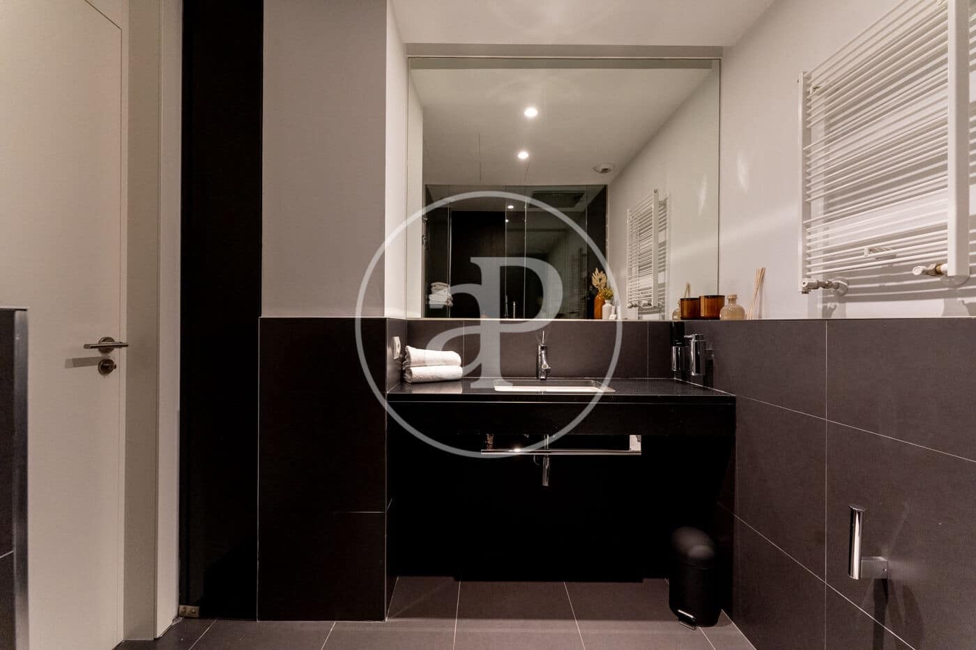 1 quarto Apartamento para arrendar em Madrid cidade com garagem - 3 200 € (Ref: 9031482)
