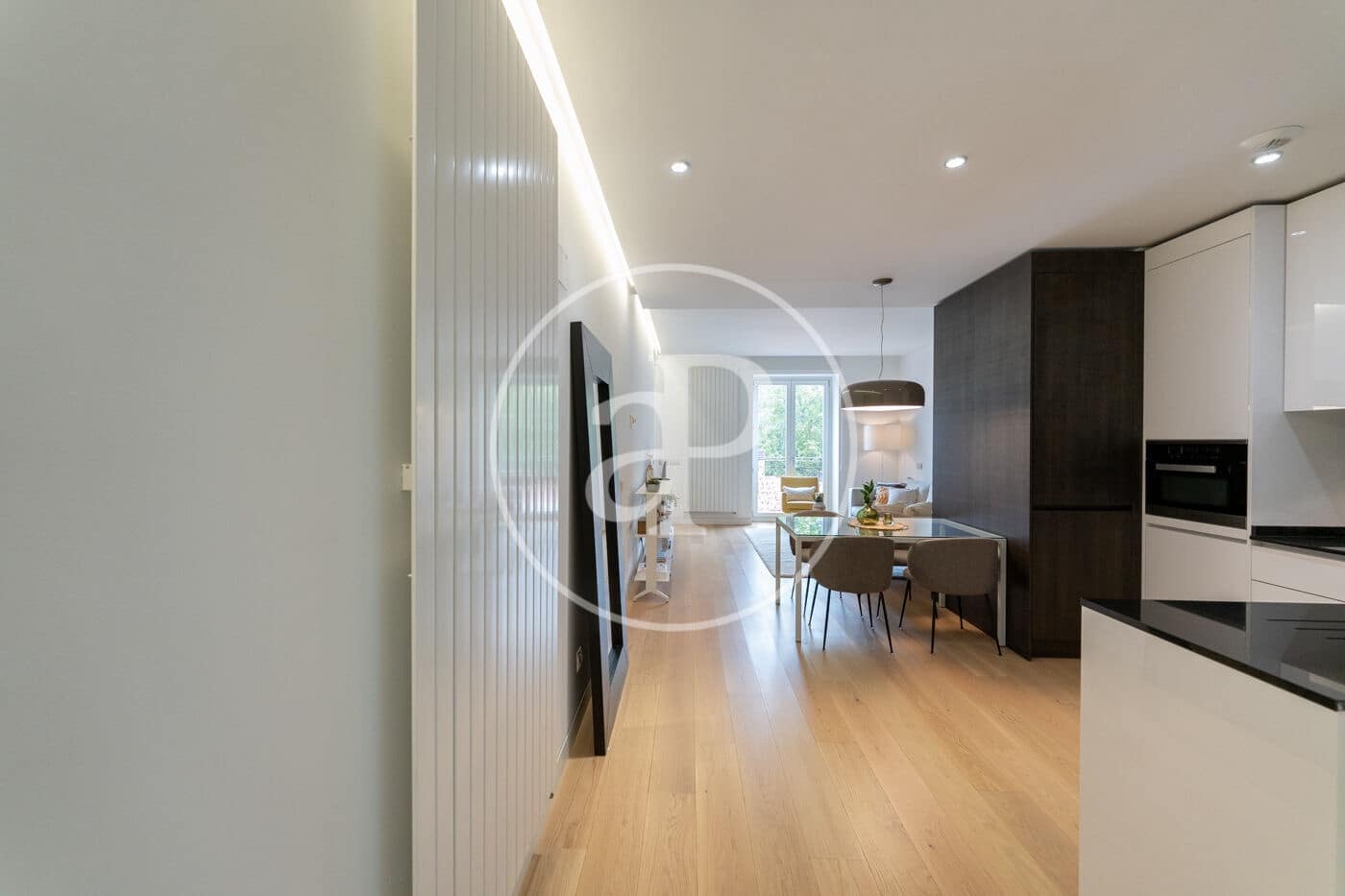 1 quarto Apartamento para arrendar em Madrid cidade com garagem - 3 200 € (Ref: 9031482)
