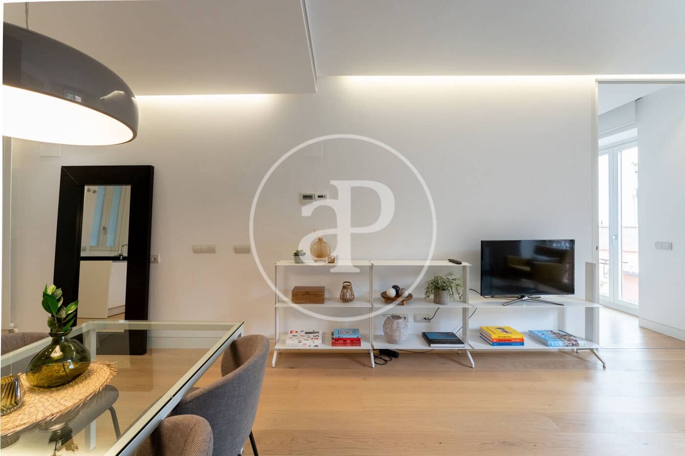 1 quarto Apartamento para arrendar em Madrid cidade com garagem - 3 200 € (Ref: 9031482)