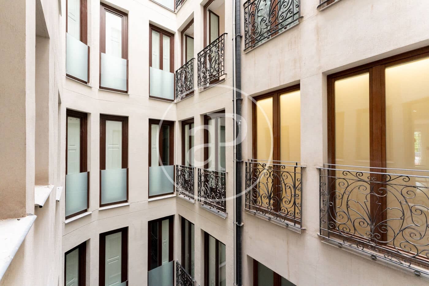 1 quarto Apartamento para arrendar em Madrid cidade com garagem - 3 200 € (Ref: 9031482)