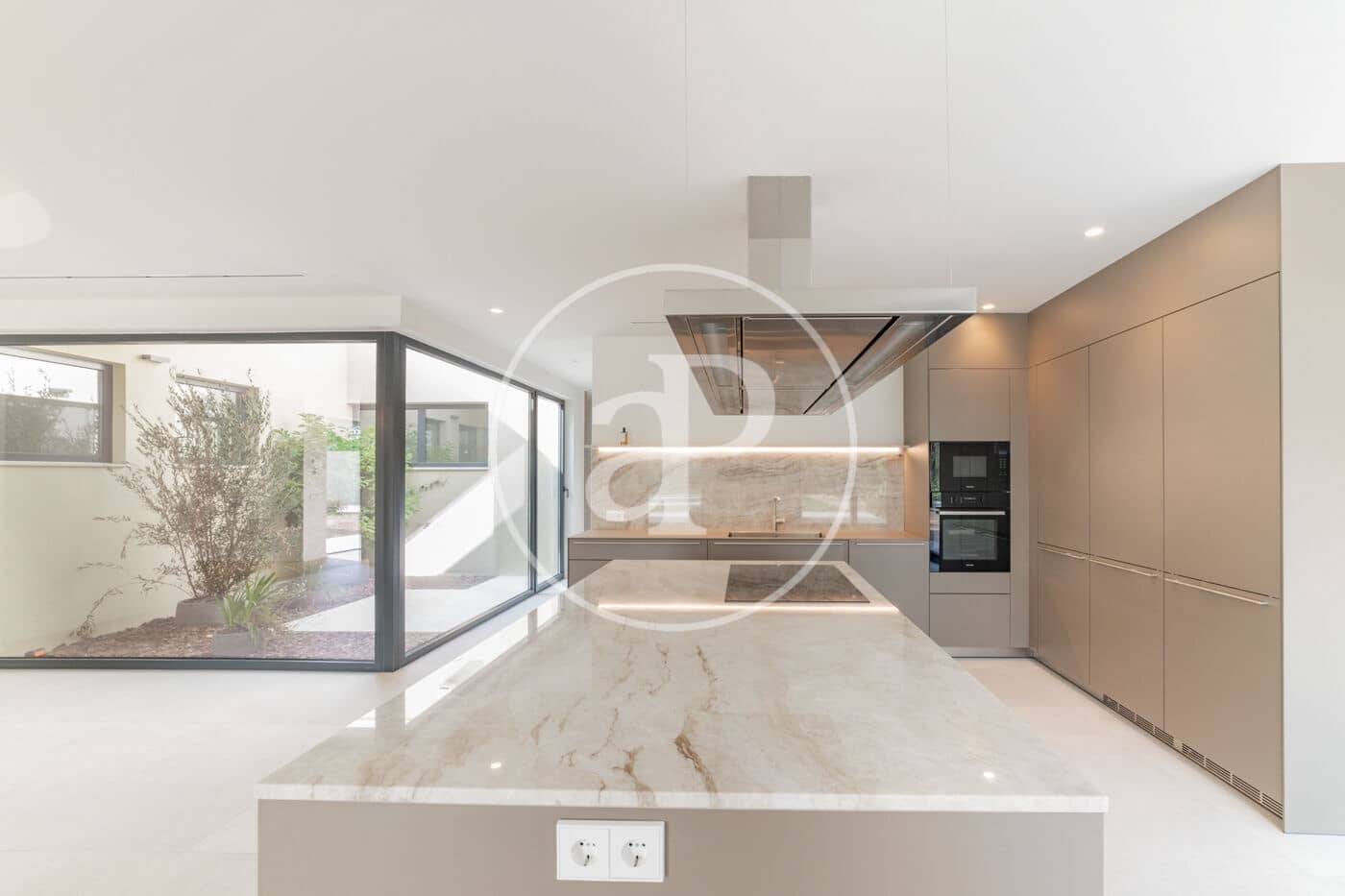 5 soverom Villa til salgs i Boadilla del Monte med svømmebasseng - € 2 995 000 (Ref: 9034471)