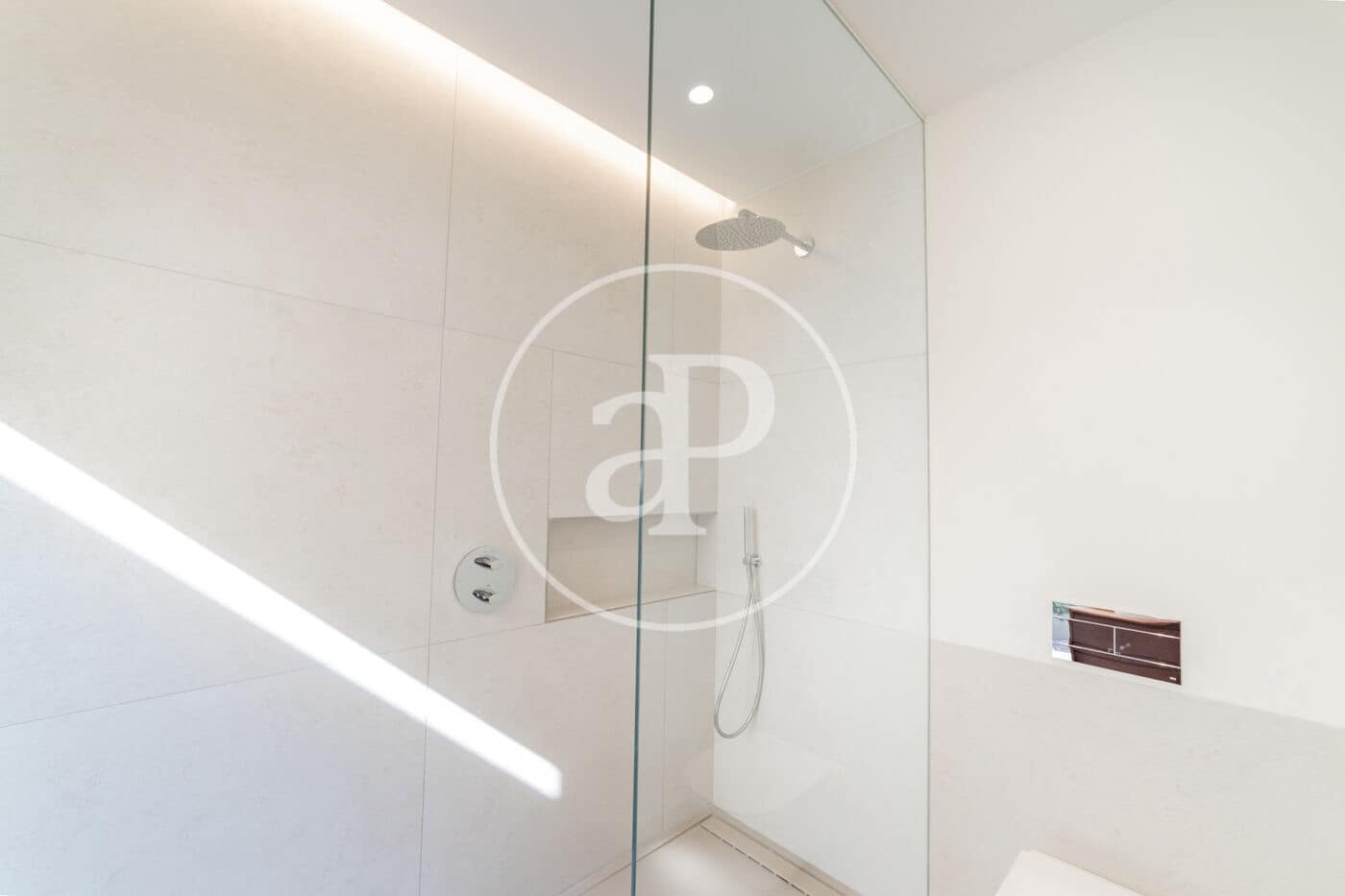 5 soverom Villa til salgs i Boadilla del Monte med svømmebasseng - € 2 995 000 (Ref: 9034471)