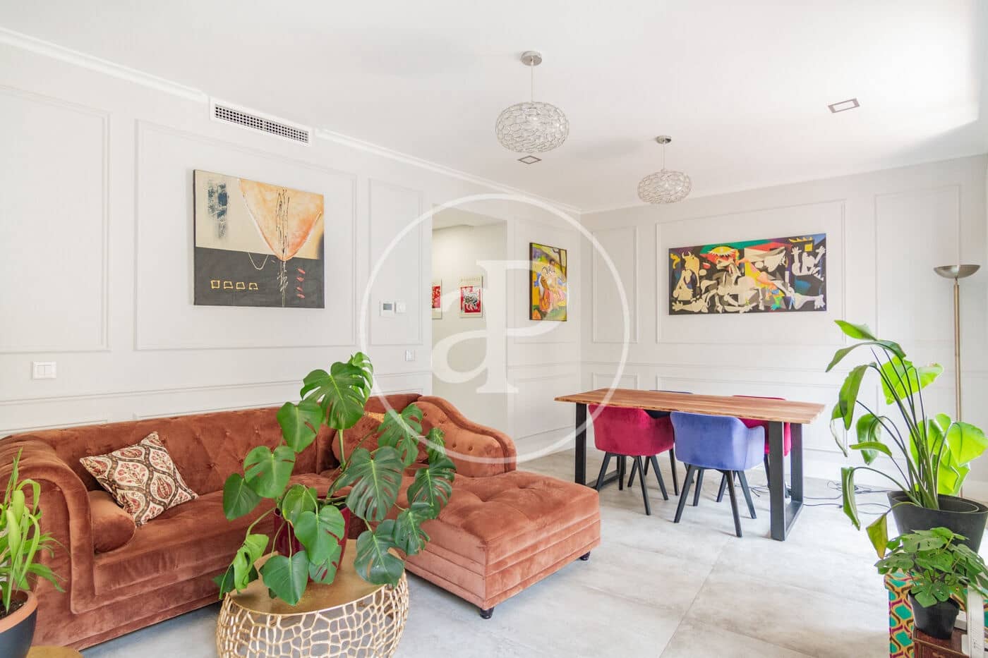 2 slaapkamer Appartement te huur in Madrid stad - € 2.000 (Ref: 9036963)