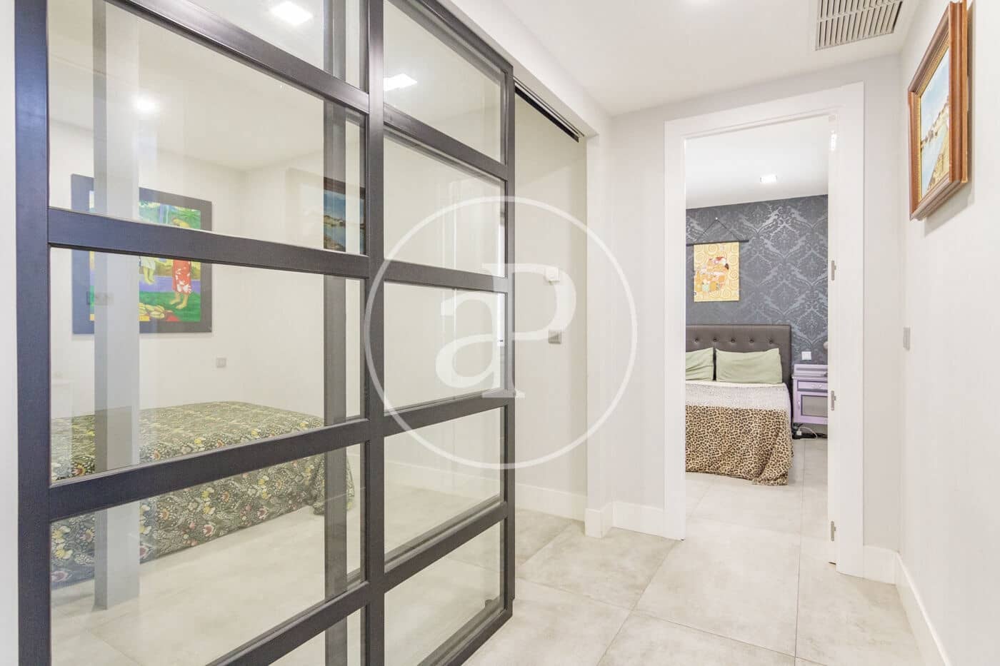 2 slaapkamer Appartement te huur in Madrid stad - € 2.000 (Ref: 9036963)