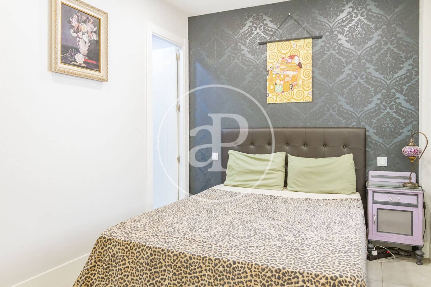 2 slaapkamer Appartement te huur in Madrid stad - € 2.000 (Ref: 9036963)