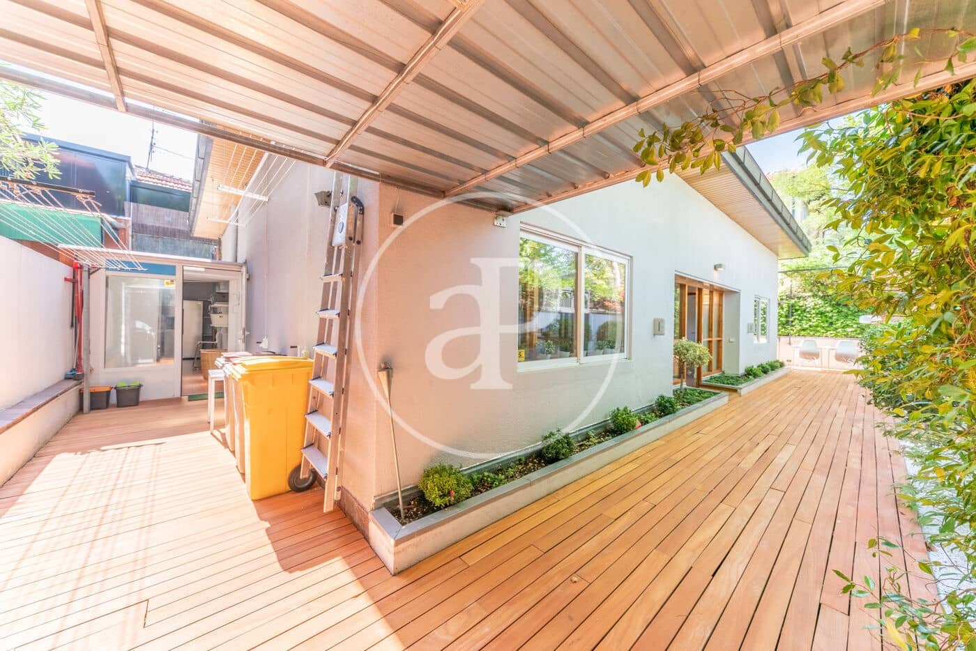 5 soveværelse Villa til leje i Madrid by - € 7.500 (Ref: 9036973)