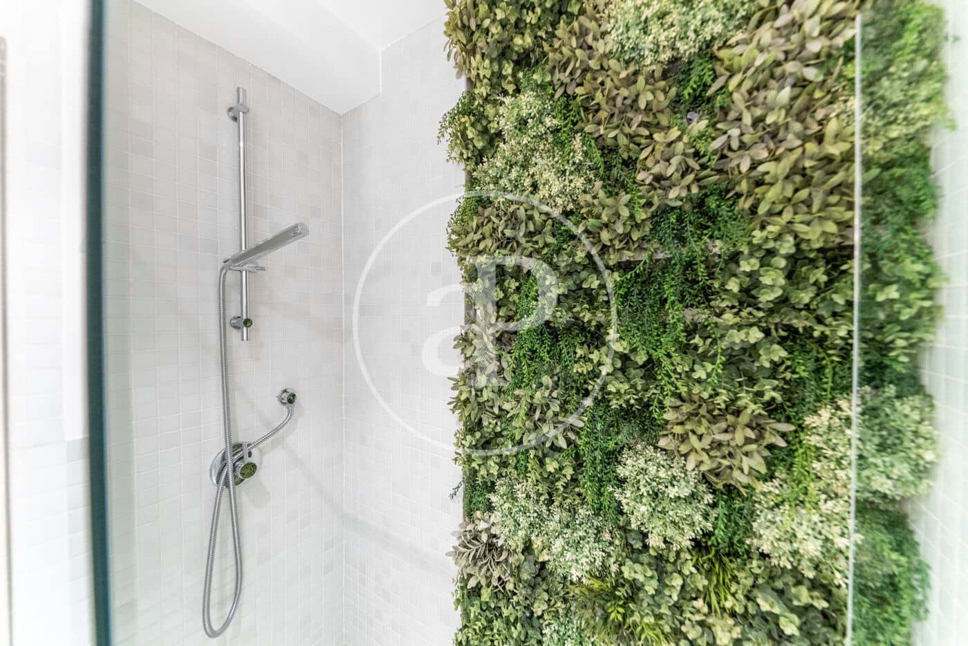 5 soveværelse Villa til leje i Madrid by - € 7.500 (Ref: 9036973)