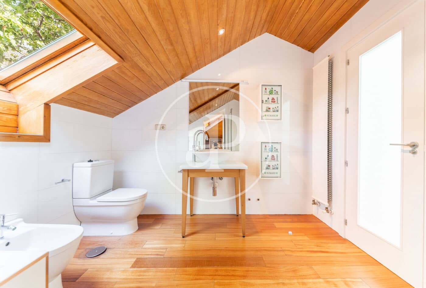 5 soveværelse Villa til leje i Madrid by - € 7.500 (Ref: 9036973)